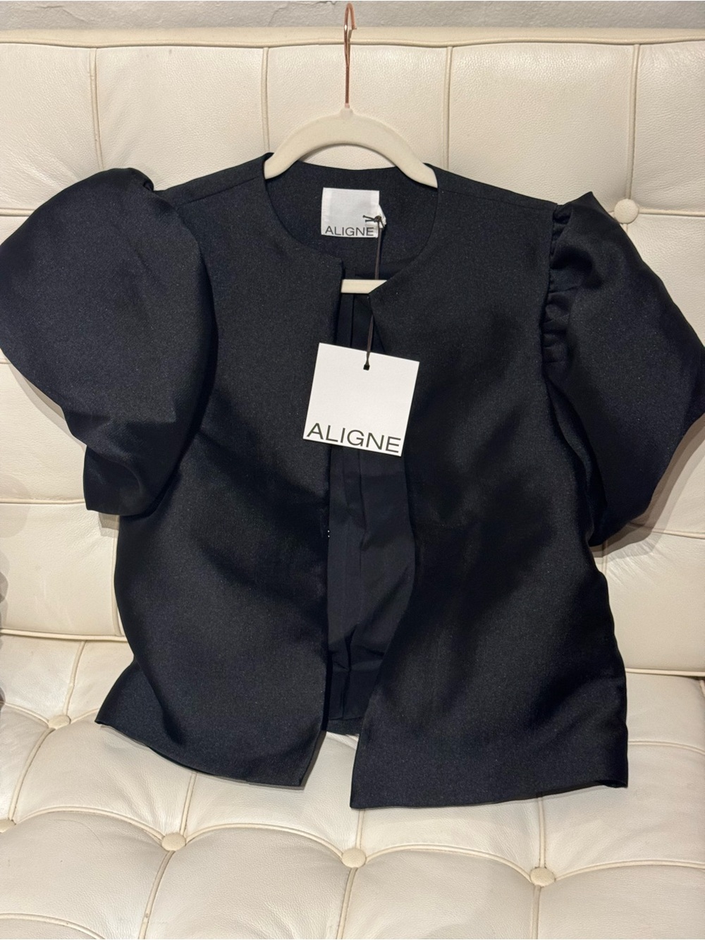 Aligne Puff Sleeve Top in Black